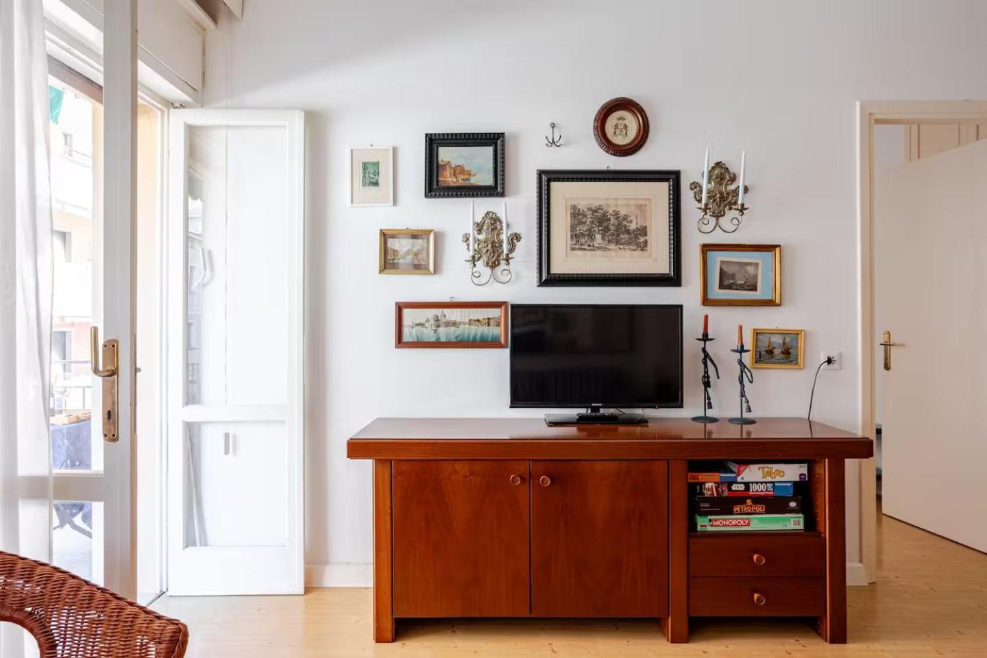 Sunny Home, Appartamento In Centro E Vicino Alla Spiaggia Grado Luaran gambar