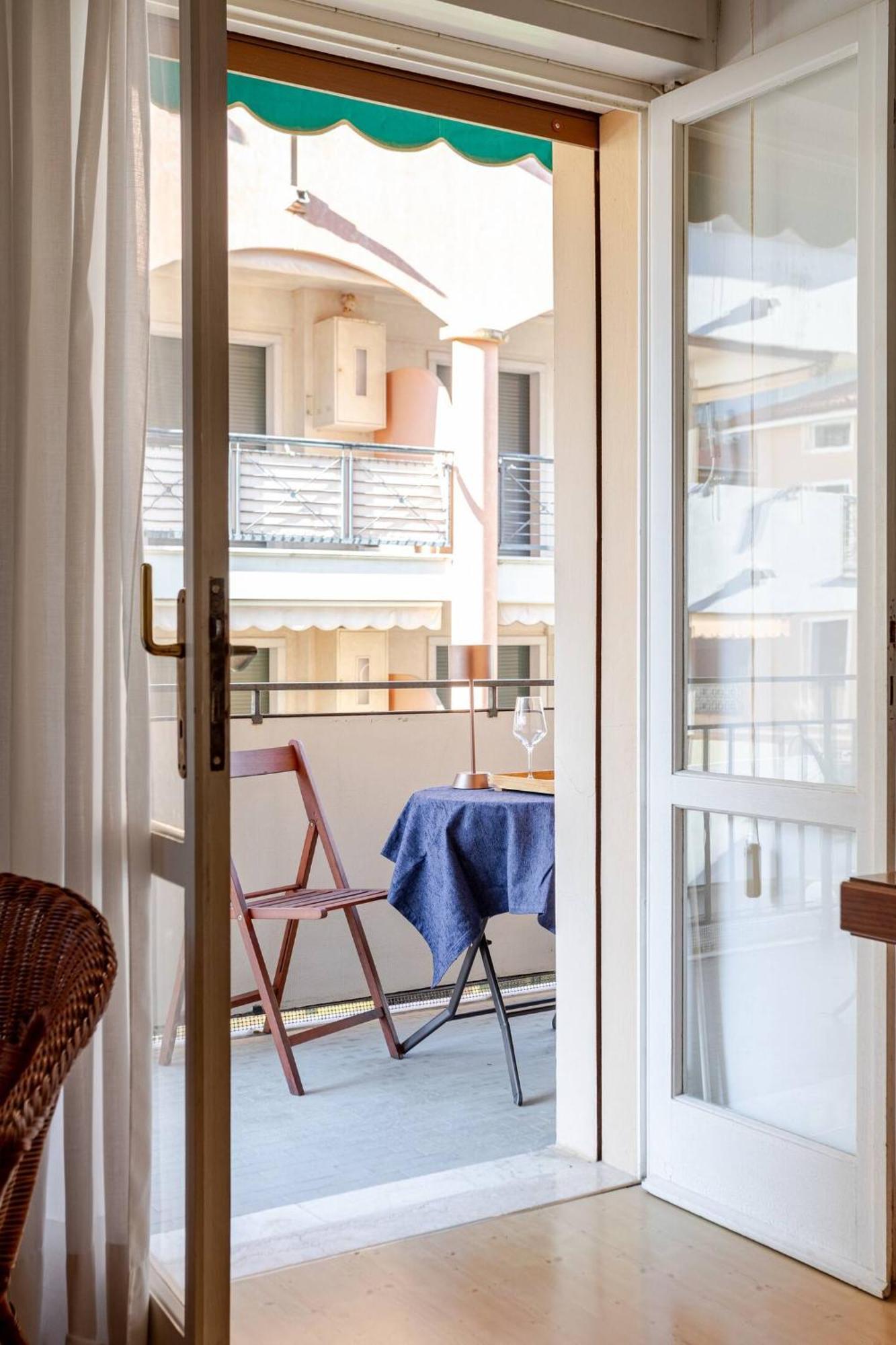Sunny Home, Appartamento In Centro E Vicino Alla Spiaggia Grado Luaran gambar