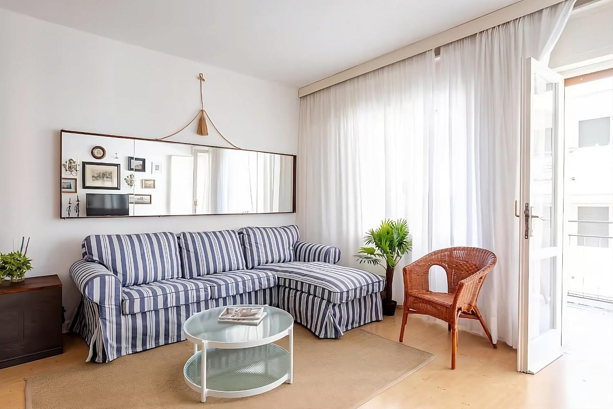 Sunny Home, Appartamento In Centro E Vicino Alla Spiaggia Grado Luaran gambar